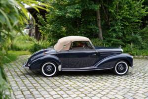 Image 13/22 de Mercedes-Benz 220 Cabriolet A (1953)