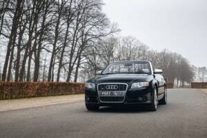 Image 2/39 of Audi S4 (2006)