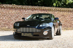 Image 23/50 de Aston Martin V12 Vanquish (2002)