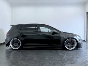 Bild 7/22 von Volkswagen Golf VII R (2016)