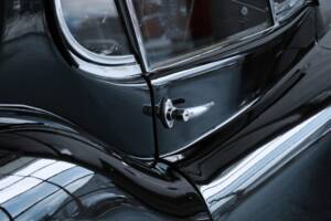 Image 44/47 de Jaguar XK 120 FHC (1954)