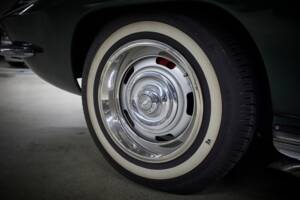 Image 29/78 of Chevrolet Corvette Stingray 427 (1967)