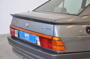 Bild 23/25 von Alfa Romeo 75 2.0 Twin Spark (1987)