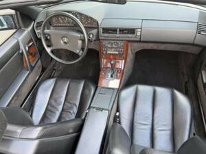 Image 23/50 de Mercedes-Benz 300 SL (1990)