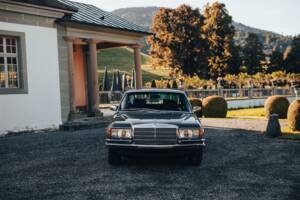 Afbeelding 2/16 van Mercedes-Benz 450 SEL 6,9 (1976)