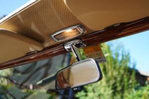 Image 15/17 de Mercedes-Benz 280 SE 3,5 (1970)