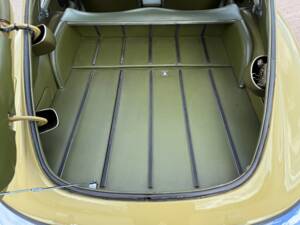 Bild 19/35 von Jaguar E-Type V12 (2+2) (1973)