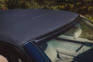 Imagen 24/41 de Mercedes-Benz E 220 (1995)