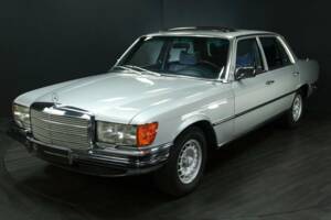 Bild 1/29 von Mercedes-Benz 280 SE (1977)