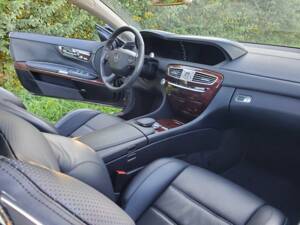 Afbeelding 3/49 van Mercedes-Benz CL 63 AMG (2007)