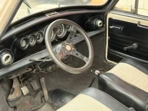 Image 18/22 of Innocenti Mini Cooper 1300 (1972)