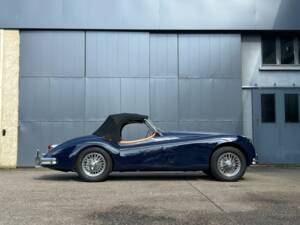 Image 12/50 de Jaguar XK 140 OTS (1956)