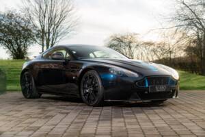 Bild 4/77 von Aston Martin V12 Vantage AMR (2018)