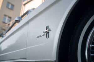 Image 12/53 of Ford Mustang 200 (1966)