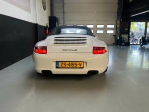 Bild 24/50 von Porsche 911 Carrera 4 (2007)