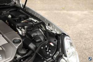 Image 48/72 of Mercedes-Benz E 55 AMG (2002)