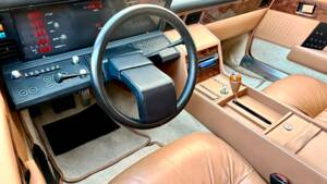Image 16/18 of Aston Martin Lagonda (1982)