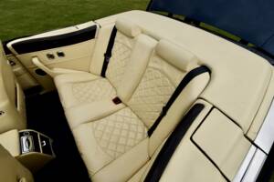 Imagen 29/50 de Bentley Azure Mulliner (2003)