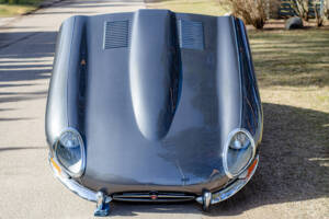 Bild 12/99 von Jaguar Type E 4.2 (1966)