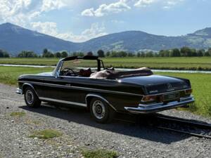 Bild 19/73 von Mercedes-Benz 280 SE 3,5 (1970)