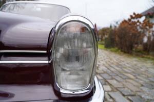 Image 5/18 of Mercedes-Benz 300 SE (1964)