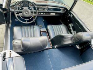 Bild 22/35 von Mercedes-Benz 280 SL (1970)