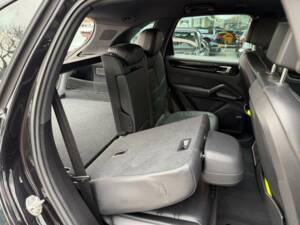 Bild 18/26 von Porsche Cayenne (2019)