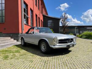 Bild 4/29 von Mercedes-Benz 230 SL (1966)
