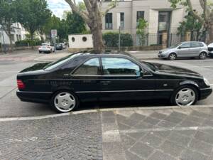 Image 4/27 of Mercedes-Benz CL 600 (1998)