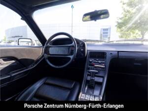 Image 21/46 of Porsche 928 S (1985)