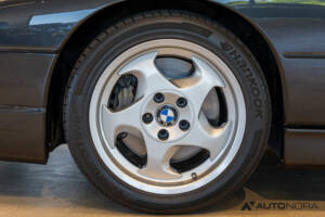 Image 19/46 of BMW 850CSi (1993)