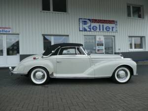 Immagine 7/33 di Mercedes-Benz 300 Sc Cabriolet A (1957)