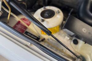 Bild 46/47 von BMW 528i (1986)