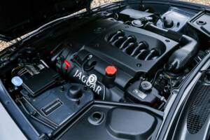 Immagine 24/50 di Jaguar XK8 4.0 (2002)