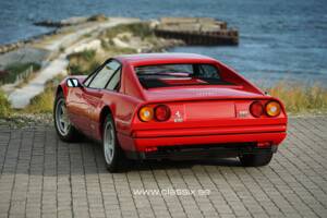 Image 13/27 de Ferrari 328 GTB (1985)