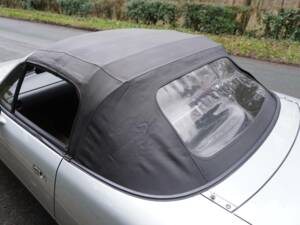 Afbeelding 18/23 van Mazda MX-5 1.8 (1997)