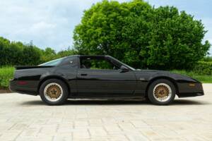 Obraz 6/50 pojazdu Pontiac Firebird TransAm (1989)