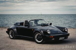 Image 19/85 of Porsche 911 Speedster 3.2 (1989)