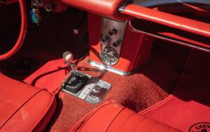 Image 36/51 of Chevrolet Corvette (1960)