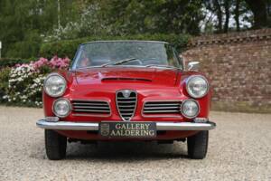 Image 5/50 of Alfa Romeo 2600 Spider (1962)