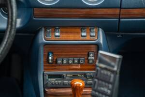Bild 36/83 von Mercedes-Benz 300 D Turbodiesel (1983)