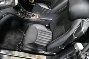 Image 31/50 of Mercedes-Benz SL 500 (2008)