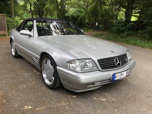 Image 2/13 of Mercedes-Benz SL 500 (1999)