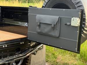Bild 12/27 von Land Rover Defender 90 Td5 (1999)