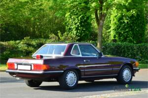 Image 29/50 of Mercedes-Benz 560 SL (1987)
