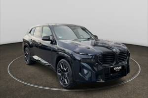 Image 1/10 of BMW XM 50e (2024)