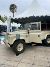 Bild 43/57 von Land Rover 110 (1989)