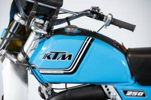 Imagen 28/50 de KTM 250 MC/GS (1977)