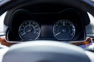 Image 43/50 of Jaguar XKR (2007)
