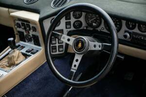 Image 27/42 of Lamborghini Espada 400 GT (1975)
